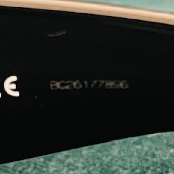 CHANEL SUNGLASSES MUTED GOLD AND BLACK WITH TWEED TEXTURE CC LOGOS - Picture 9 of 10